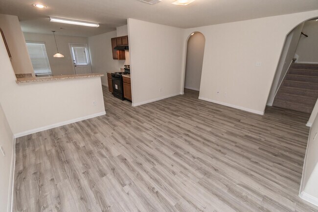 Building Photo - 18726 N Lyford Dr