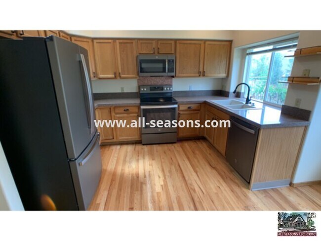 Foto del edificio - Don't miss this fabulous opportunity in Ch...