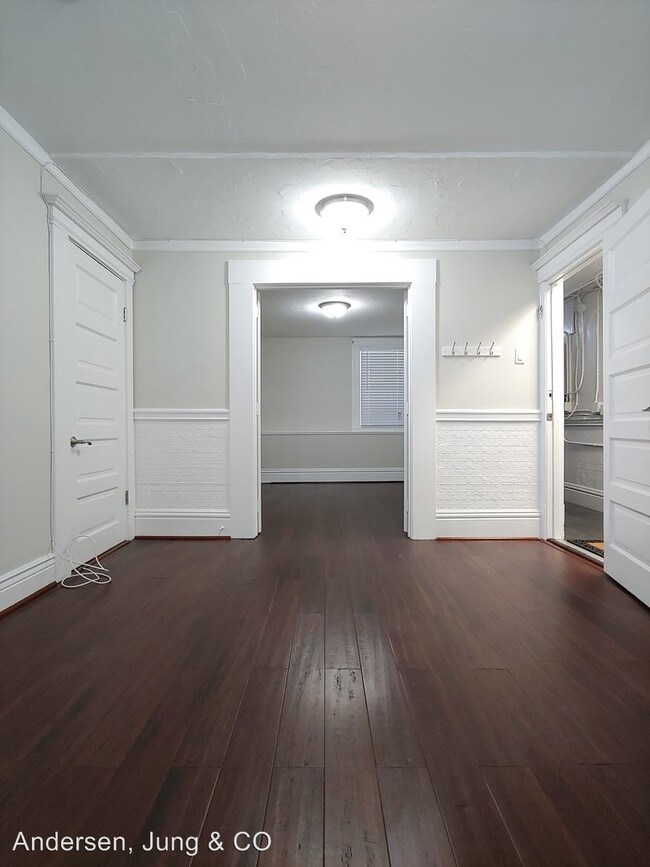 Building Photo - 1 br, 1 bath House - 645 Elizabeth Street #B
