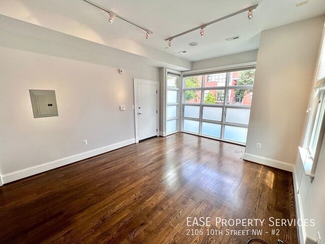 Building Photo - 2106 10th St NW