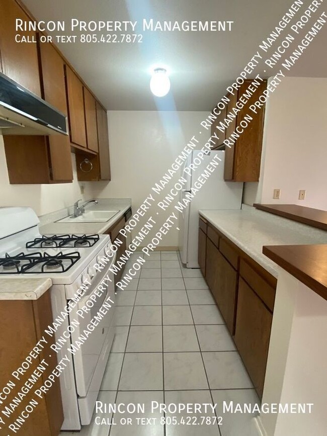 Building Photo - Villa Seville Condo *2 Bedrooms/2 Baths*