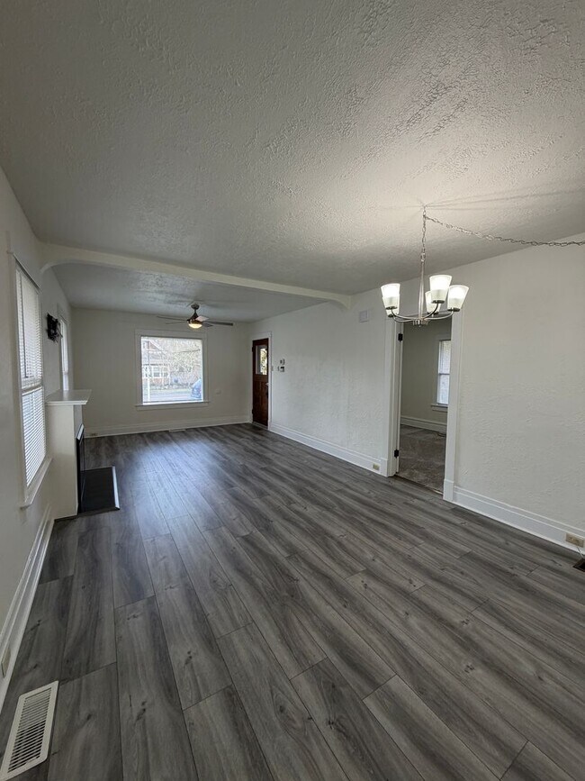 Foto del edificio - 408 Barksdale Ave