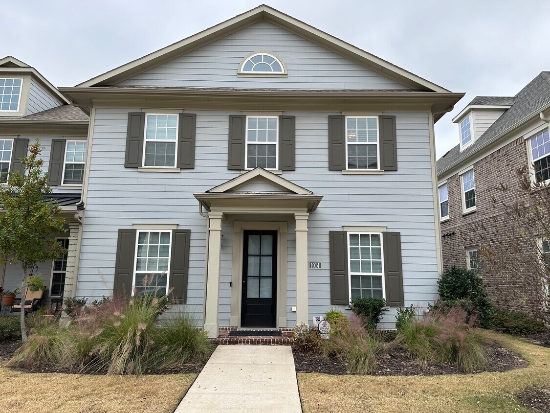 1014 Marian Dr, Allen, TX 75013 Townhome Rentals in Allen TX