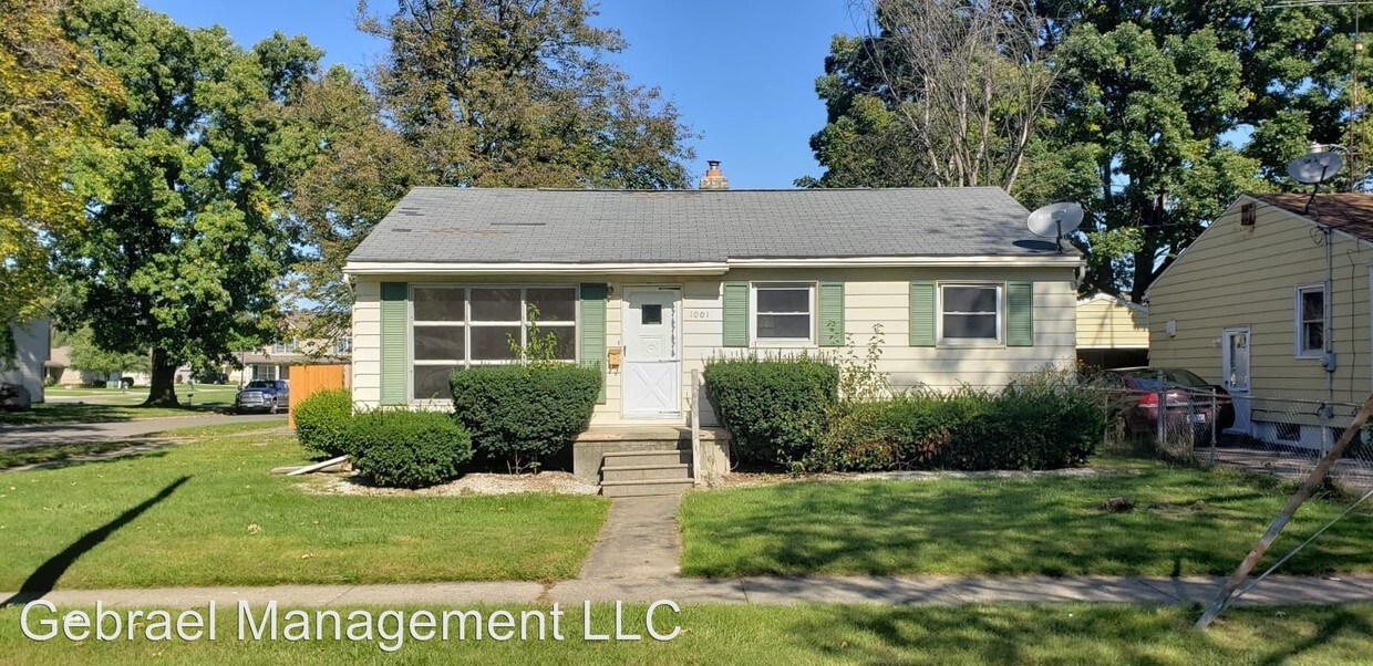 Primary Photo - 1330 E Atherton Rd