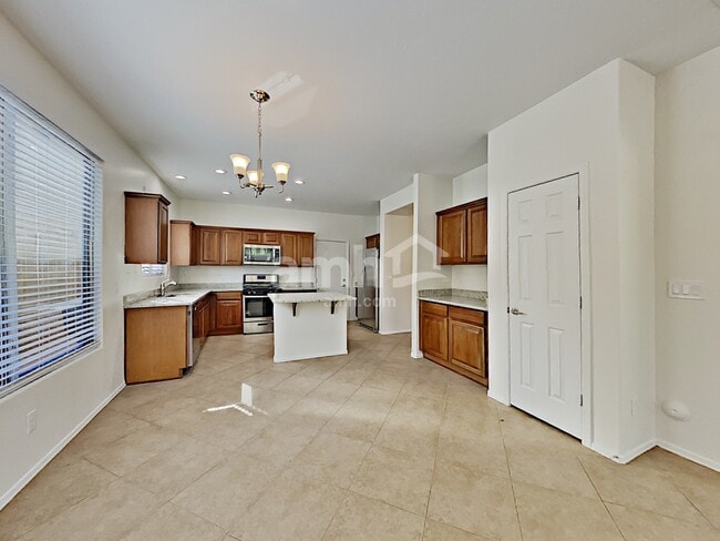 Building Photo - 3624 W Steinbeck Dr