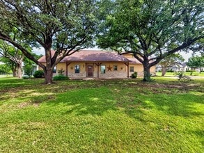 Building Photo - 1255 Vineyard Rd