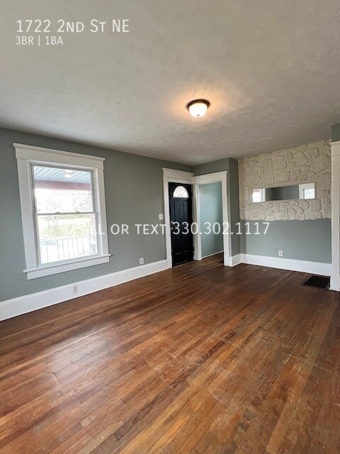Foto del edificio - Spacious 3 bedroom for rent - Canton OH
