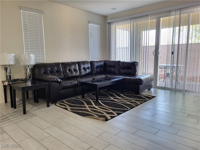 Foto del edificio - 6945 Cuddy Falls Pl