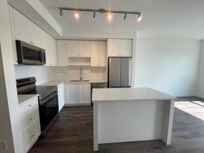 Photo du bâtiment - 16633-16624 24 Ave