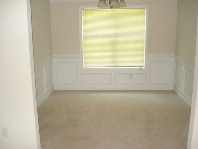 Building Photo - BEAUTIFUL 4 BR, 2.5 BATH IN LIBERTY SQUARE