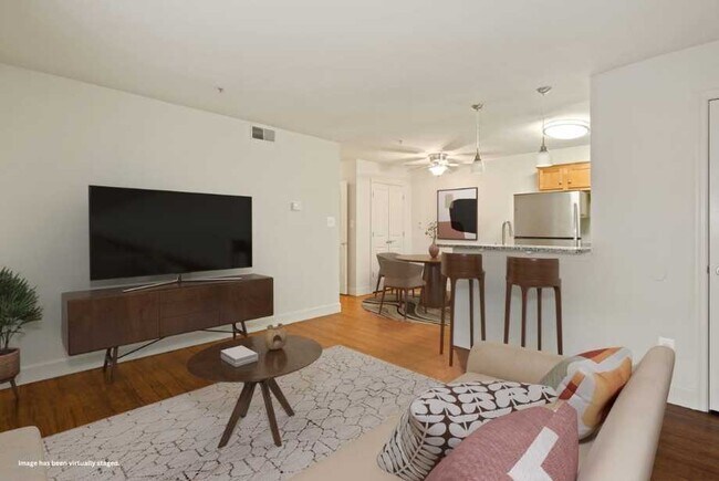 Building Photo - Fox Run Apartments