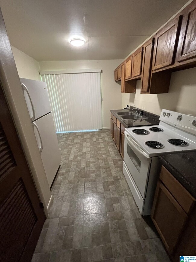 Building Photo - 4324 Pinson Blvd