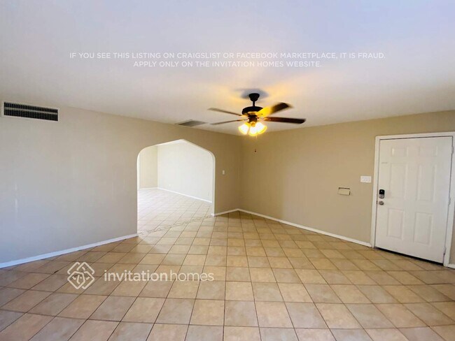 Foto del edificio - 3735 W Rose Ln