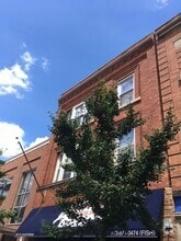 Building Photo - 3341 N Lincoln Ave