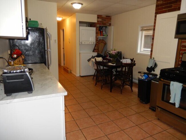 Foto del edificio - 129 Orleans St