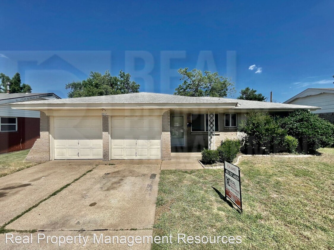 Primary Photo - 3 br, 1.5 bath House - 8812 S Miller Avenue