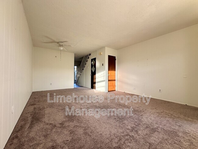 Foto del edificio - 4428 Ocean View Ave