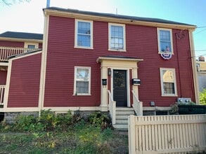 Building Photo - 3 Orange St