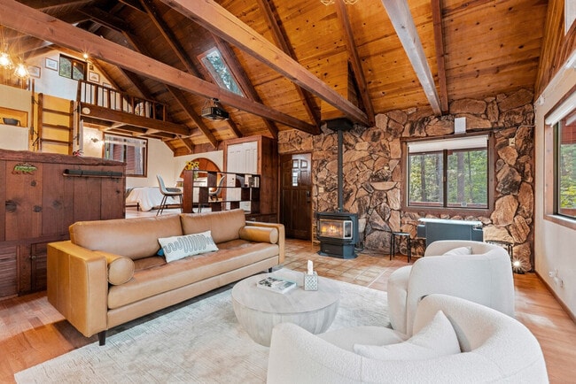 Building Photo - 30856 Thumper Dr