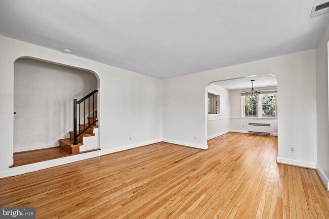 Building Photo - 202 Wilden Dr