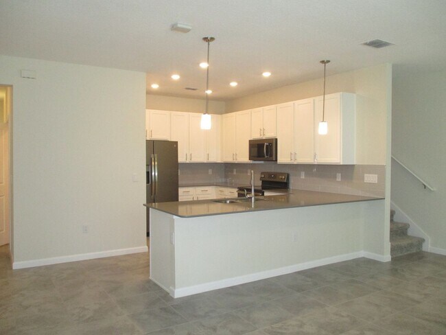 Foto del edificio - 3BD/2.5BA Townhome in Econ Trails Near Val...