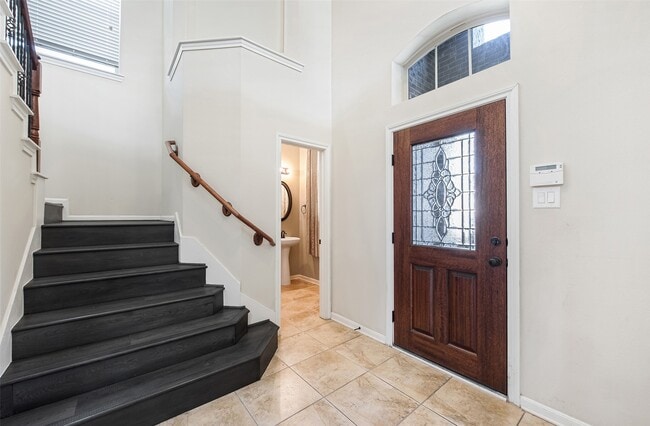 Building Photo - 204 Echo Brook Ln