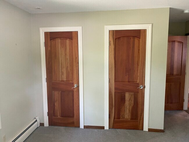 Foto del edificio - 19000 Hanus Rd