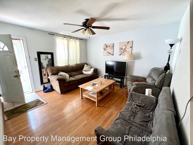 Building Photo - 4 br, 1 bath House - 4728 Smick St