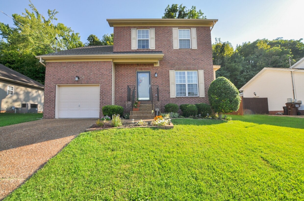 Photo - 419 Brownstone St (Mt. Juliet, TN)