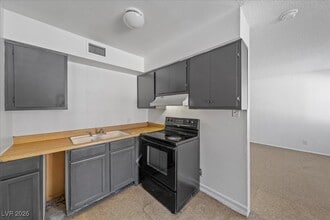 Building Photo - 521 S Maryland Pkwy