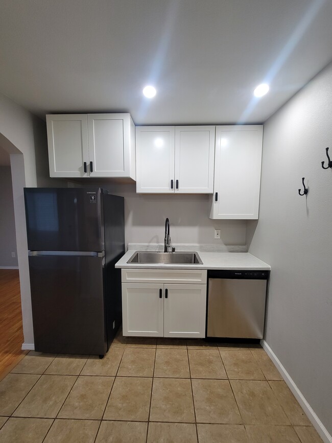 Kitchen - 821 39th St