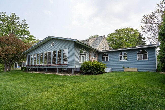 Foto del edificio - 28820 Beach Dr