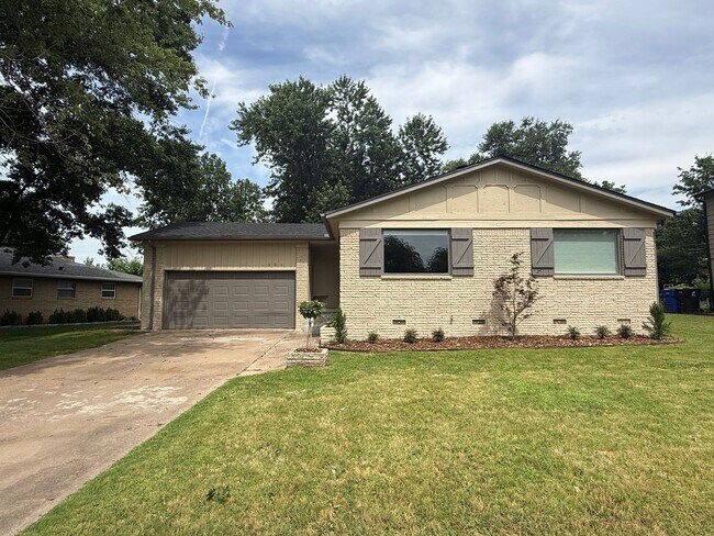 Foto del edificio - Broken Arrow Fully Remodeled Dream Home 3 Bedroom