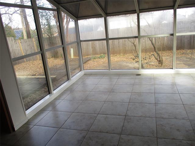 Foto del edificio - 4611 Oak Club Dr