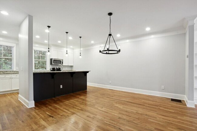 Foto del edificio - 114 Knob Hills Cir