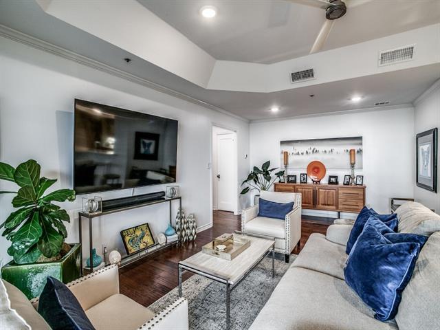 Foto del edificio - 5909 Luther Ln