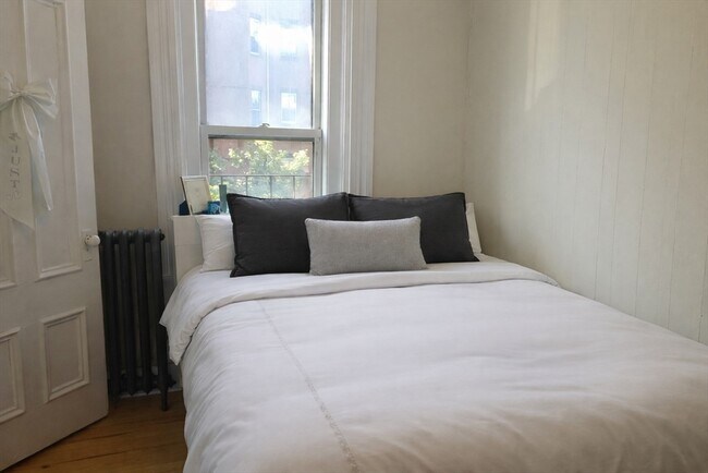 Foto del edificio - 217 Newbury St