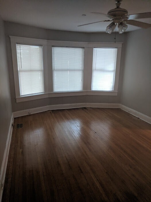 Foto del edificio - 5 Murray Ave