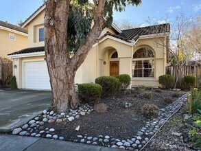 Building Photo - 212 Montevideo Cir