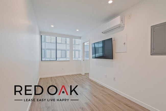 Foto del edificio - ~1 Month FREE~ Welcome to This Amazing One...