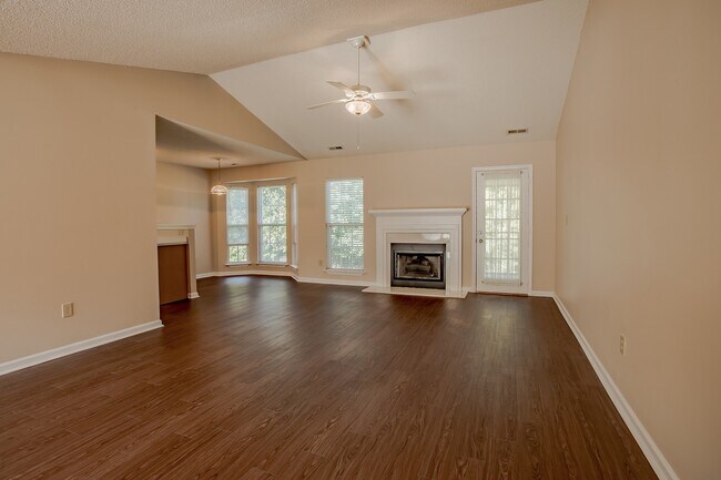 Foto del edificio - 3 Bedroom 2 Bath home is located in Greer!