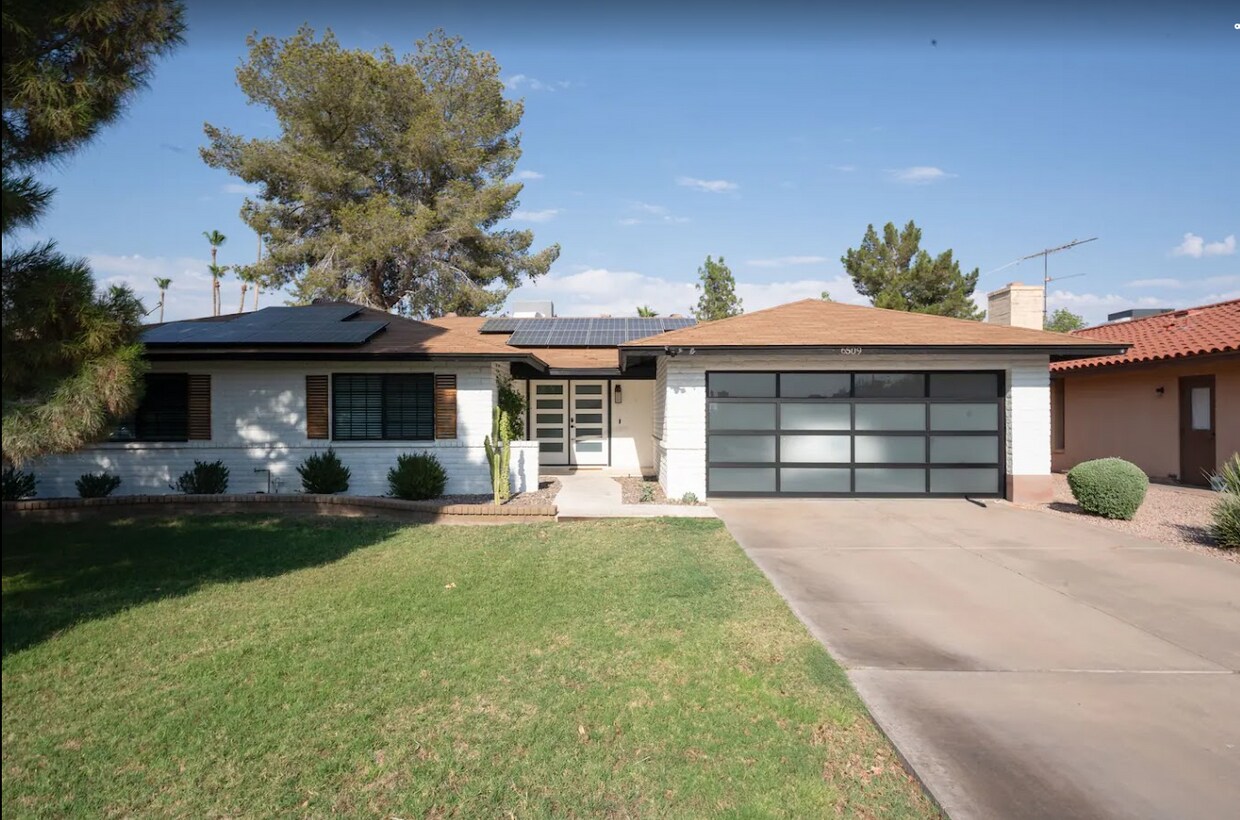 Foto principal - 6509 S Butte Ave