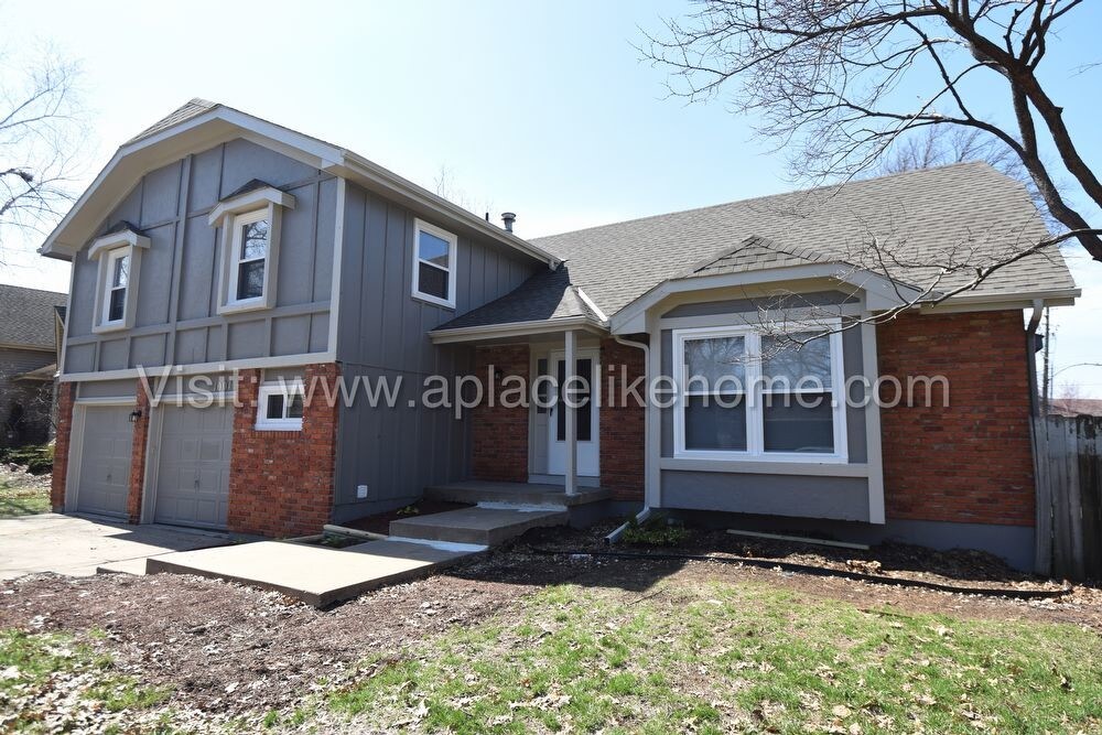 Primary Photo - 1001 S Kenwood St Olathe KS 66062