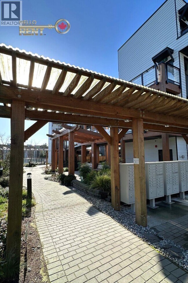 Photo du bâtiment - 555 E 2nd St