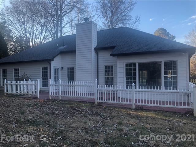 Building Photo - 6200 Phyliss Ln
