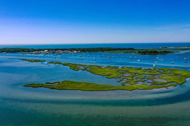 Foto del edificio - 9 Lawrence Ave