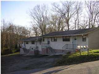 Primary Photo - 2630 Oakwood Ave
