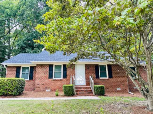 Building Photo - 712 Lancelot Dr