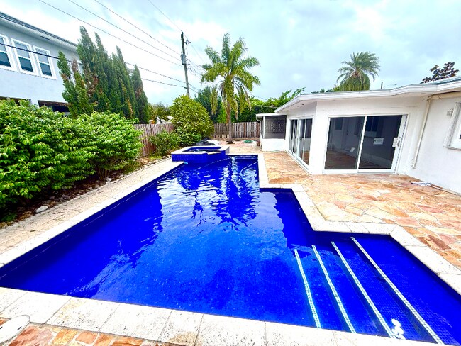 Foto del edificio - 2685 SE 5th St