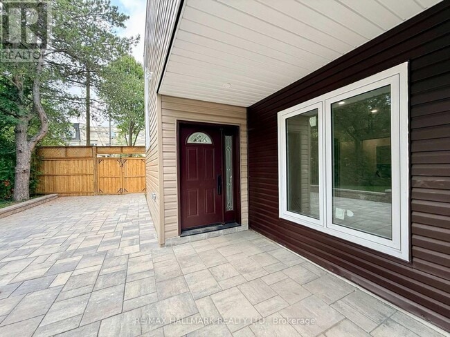 Building Photo - 48 Bradgate Rd